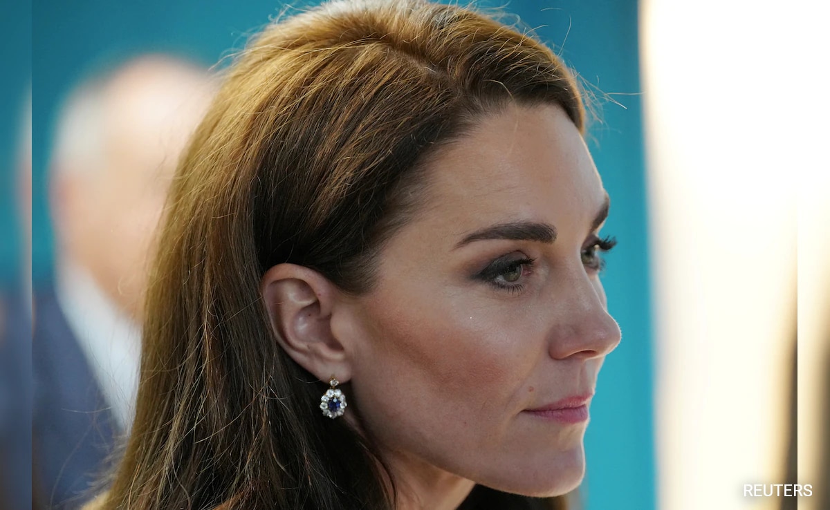 The Reason Behind Kate Middleton's Delayed Cancer Statement