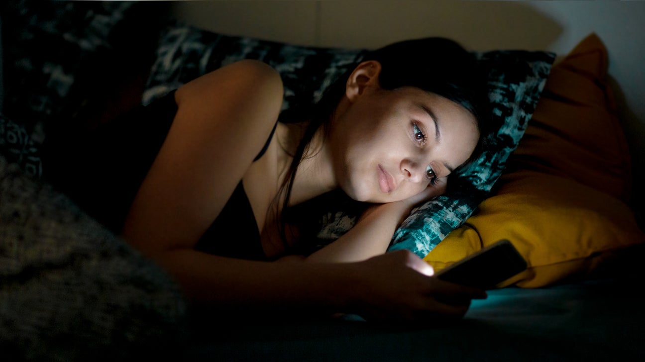 Why Do I Keep Waking Up at 3 a.m.? Causes and Treatment